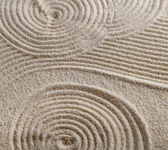 patterns in sand tray used in art therapy